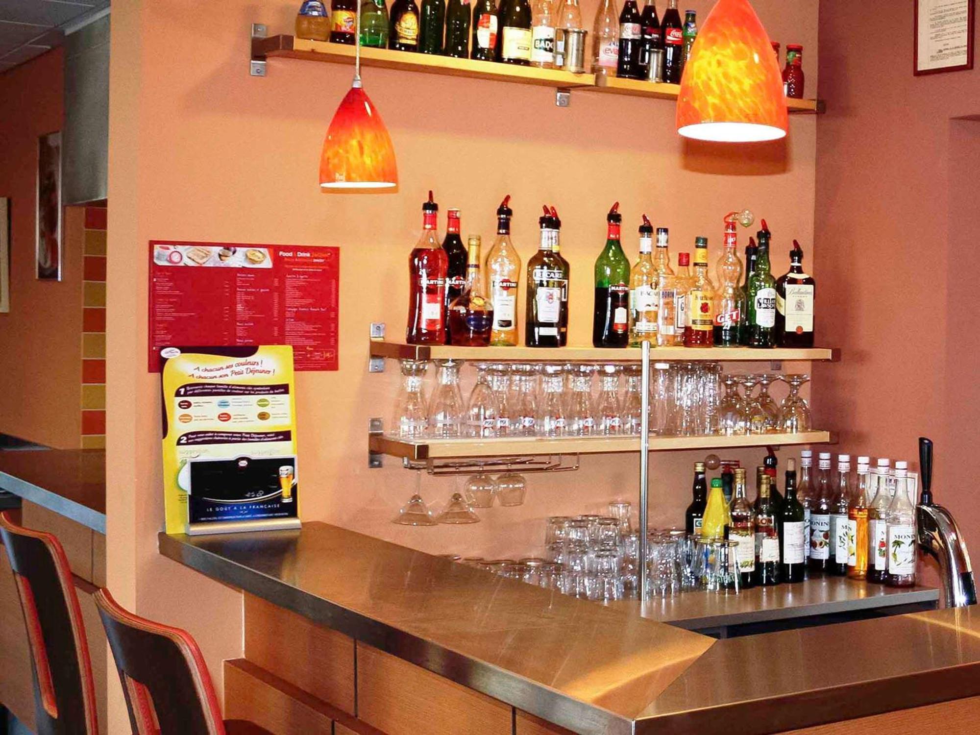 Hotel ibis Lyon Sud Chasse Sur Rhône Exterior foto